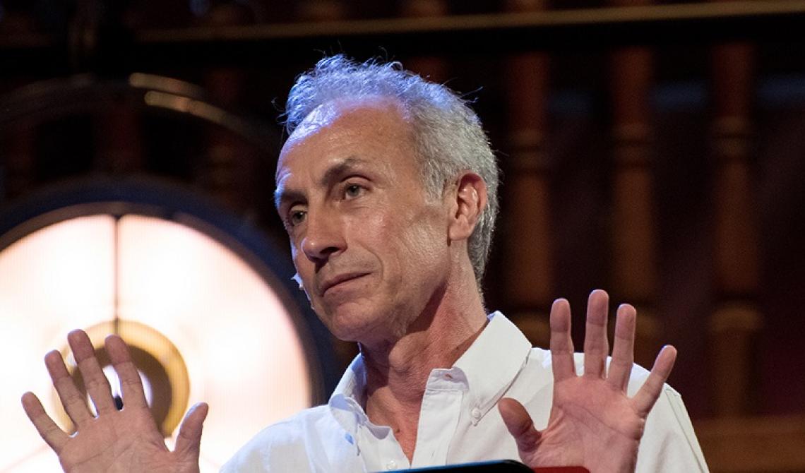 Marco Travaglio  ne "I migliori danni della nostra vita"