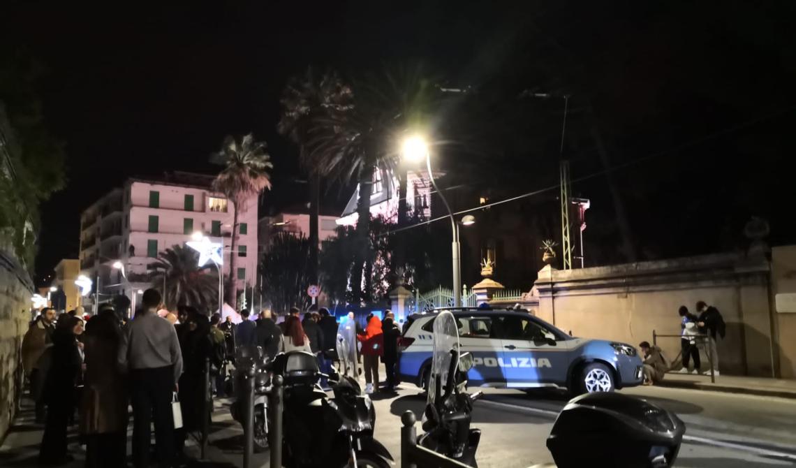 Allarme bomba a Sanremo: la notte di paura alla Villa Nobel tra i cantanti del festival