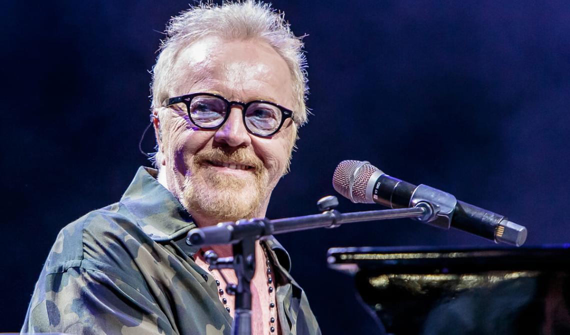 Umberto Tozzi annuncia l'addio ai concerti: "Ultima notte rosa", l'ultima tournée a maggio 2024