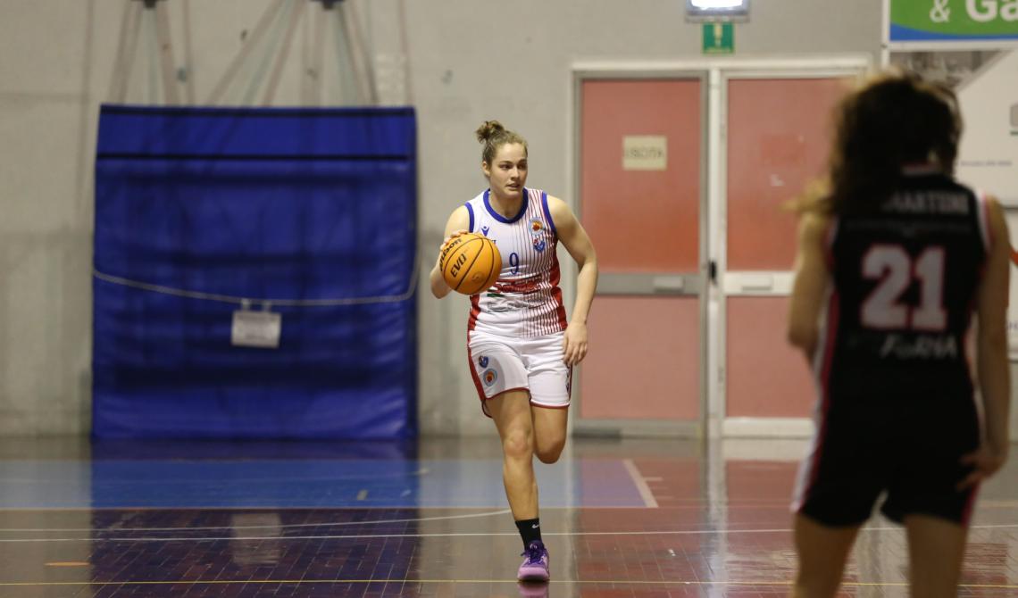 La Solmec Rhodigium Basket lotta ma cade nel match interno con Trieste