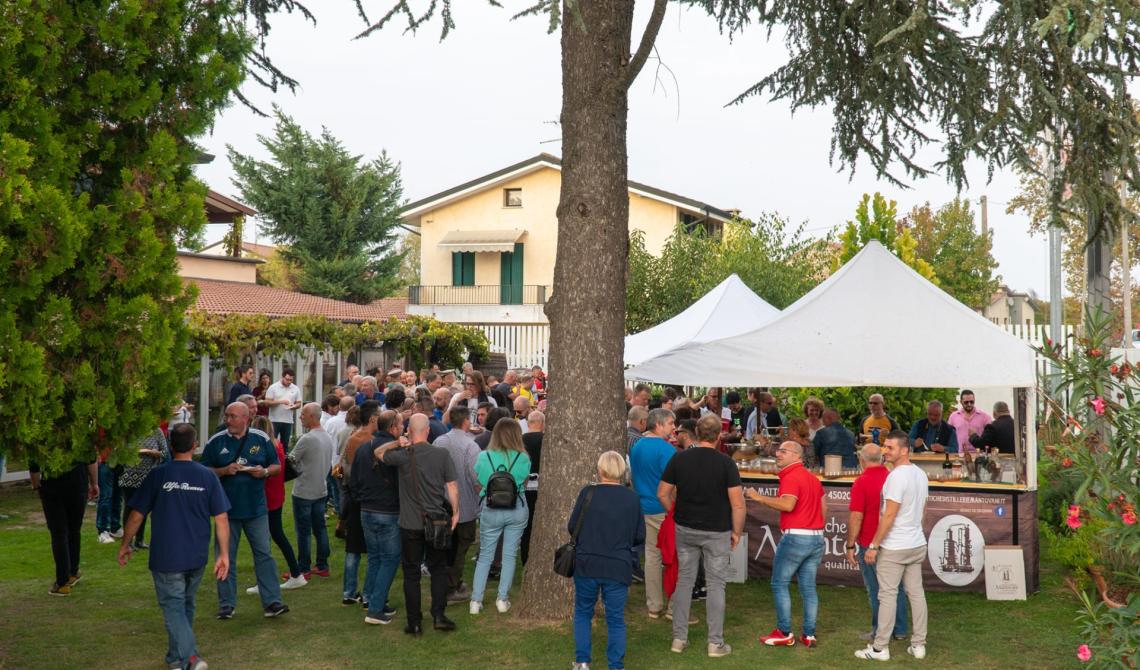 LA TRADIZIONE DELLA CASTAGNATA