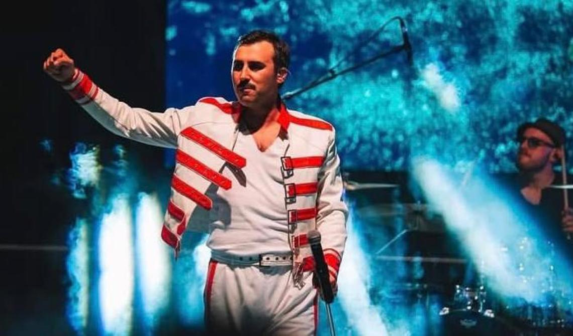 LIVE QUEEN TRIBUTE BAND