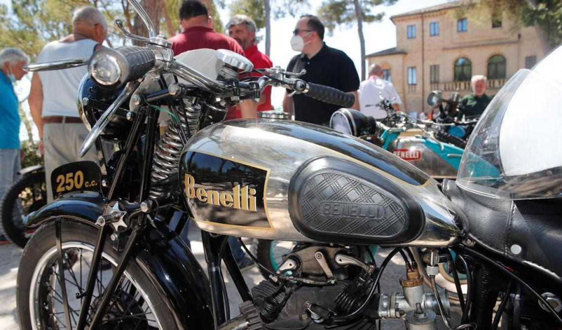 "Moto storiche in città"