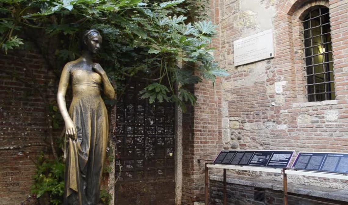 Il tiramisù della discordia: polemiche e soluzioni per l'accesso al cortile di Giulietta