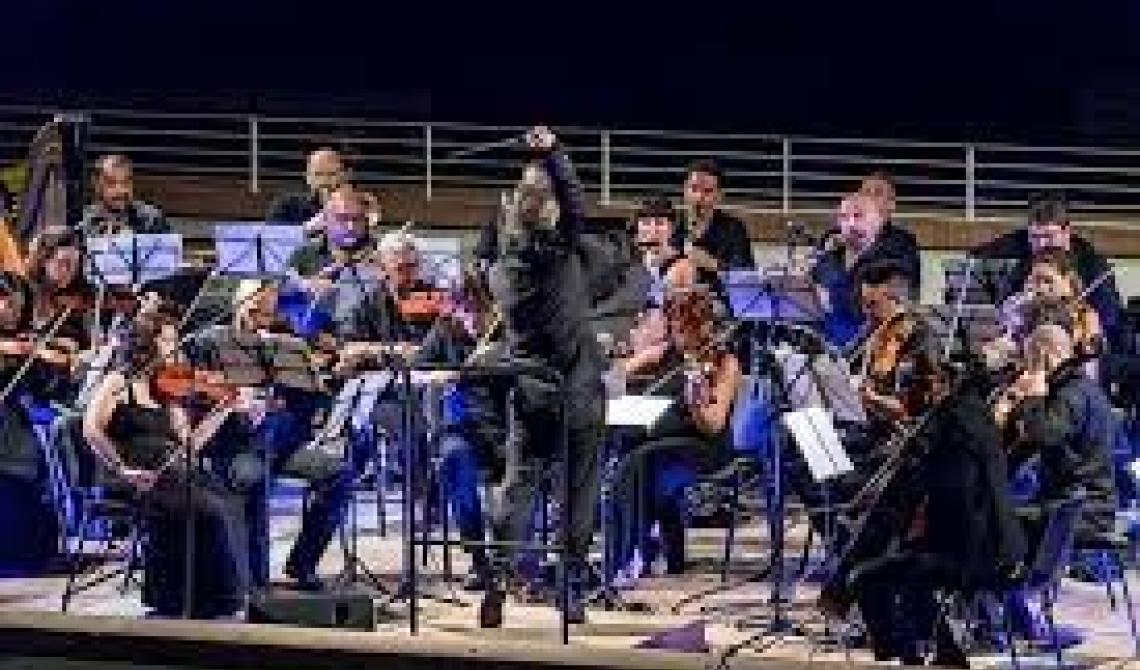 Tra ville e giardini - I solisti dell'orchestra sinfonica "TERRE VERDANE" con la partecipazione di Renata Campanella: Omaggio a Morricone
