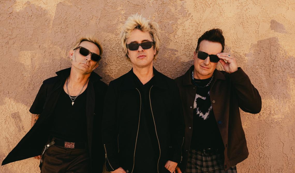 Super Bowl 2026: i Green Day aprono la finale, Bad Bunny protagonista dell&rsquo;Half Time Show