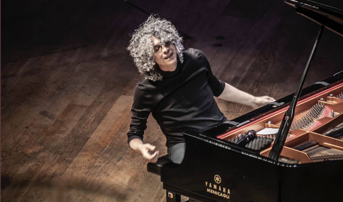 Giovanni Allevi,  il nuovo tour europeo di pianoforte solo