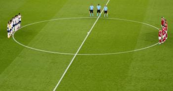 Un minuto di silenzio: il calcio si ferma per il Santo Padre