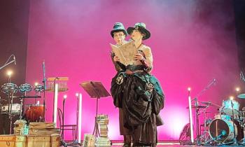 Veronica Pivetti e Alessandro Nidi in “L’inferiorità mentale della donna”