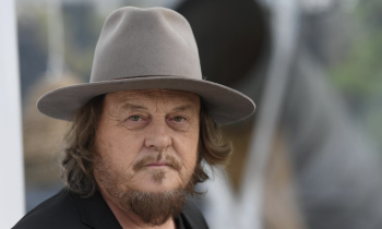 Zucchero e il protocollo contro testi violenti: una questione di libertà artistica