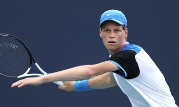 Jannik Sinner il tennista si diverte con "Le Iene"