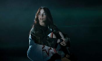 Billie Eilish: Un viaggio tra luci e ombre nel Pop Contemporaneo