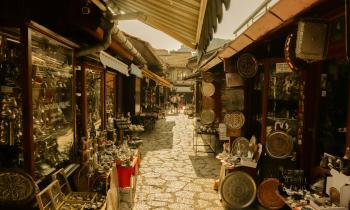MERCATINO DELL’ANTIQUARIATO E DEL COLLEZIONISMO
