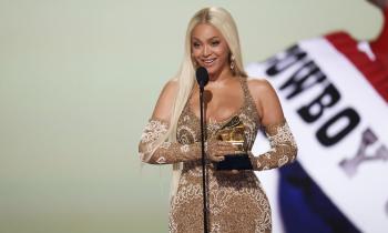 Beyoncé riscrive la storia della musica: primo grammy per il miglior album