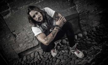 Timothy Cavicchini: dalla gavetta al sogno Eurovision