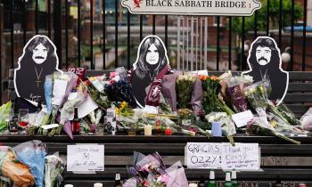 Birmingham saluta Ozzy Osbourne: un addio tra musica e commozione