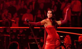 Dua Lipa compie 30 anni: dai video su YouTube al successo mondiale
