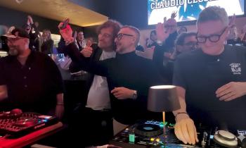 Claudio Cecchetto &ldquo;infiamma&rdquo; il Party: "La disco non morir&agrave; mai"
